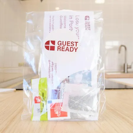 Guestready - Revolution 1842 * Порту
